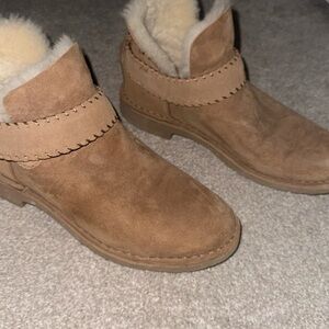 Uggs size 8